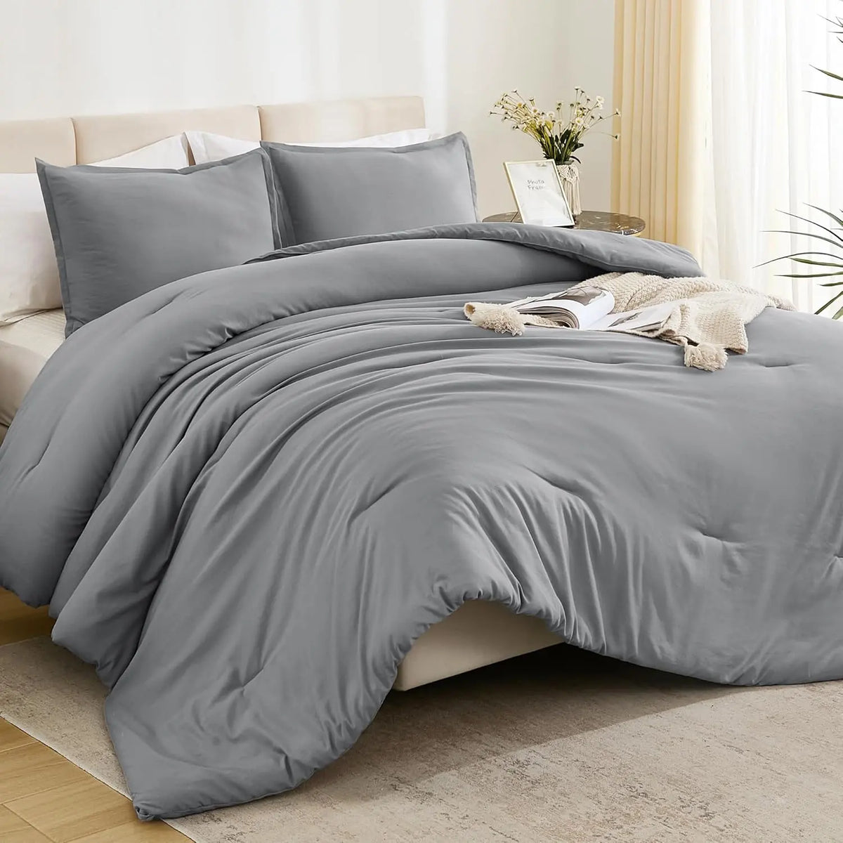 Litanika 3-Piece Lightweight Bed Comforter Set - Soft All-Season Fluffy Bedding, 1 Comforter, 2 Pillowcases, Wrinkle-Resistant Flat Weave, Hotel-Style Bed Cover Set, Home Goods for Back to School