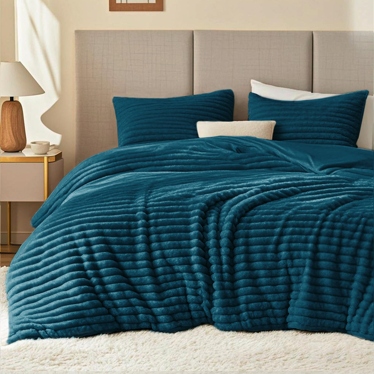 EXQ Home Fluffy Comforter Set Queen Size,3 Pieces Bed Set,Black
