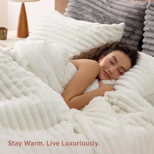 Bedsure Large Queen Fluffy Comforter Set, Cozy Fleece Cream White Bedding
