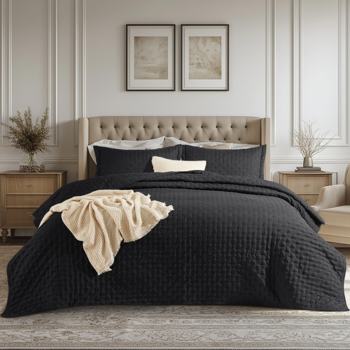 Bedsure King Quilt - Lightweight Comforter King Size for Summer, Bright White Bedspread King with Clover Pattern, Soft Ultrasonic Coverlet, Modern All-Season Polyester Bedding, 106 x 96 Inches