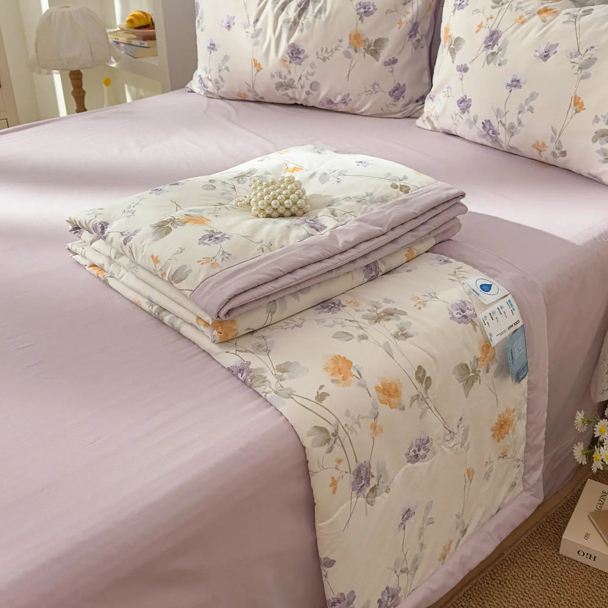 1 PC Silk Cotton Summer Quilt, Smooth Soft Touch, Moisture-Wicking, Ideal for Air-Conditioned Rooms, Foldable, All-Season Use, Air Conditioning Quilt