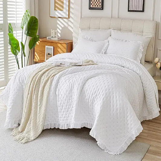 King Size Decorative Bedding Set - 3-Piece Soft Brushed Microfiber French Cottage Dainty Collection, White Raised Dot, Elegant Ruffled Fringe Edge, All-Season Lightweight Quilt for King Size Bed Cozy Setup, Includes 1 Quilt & 2 Matching Pillow Shams