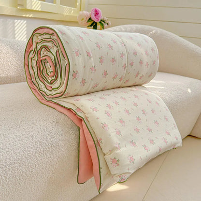 1pcs of small floral print summer quilt, super soft and skin-friendly air-conditioned quilt, Printed Quilts, suitable for use in all seasons, bedrooms, and living rooms #GLOBAL PICKS