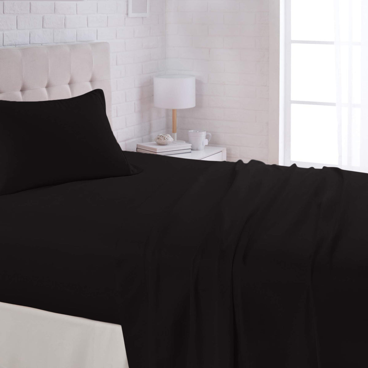 Amazon Basics Lightweight Super Soft Easy Care Wrinkle Free Microfiber 3 Piece Bed Sheet Set with 14-Inch Deep Pockets, Twin, Navy Blue, Solid, Kids, Men & Women Bedding