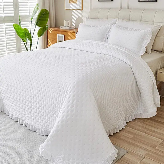 King Size Decorative Bedding Set - 3-Piece Soft Brushed Microfiber French Cottage Dainty Collection, White Raised Dot, Elegant Ruffled Fringe Edge, All-Season Lightweight Quilt for King Size Bed Cozy Setup, Includes 1 Quilt & 2 Matching Pillow Shams