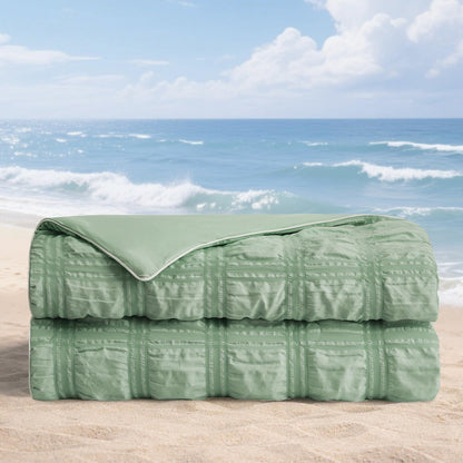 Cozy Bliss Cooling Comforter Seersucker Plaid Queen Size, Q-Max 0.45 Lightweight Cooling Blanket, Breathable Silk Smooth Summer Bedding Quilt for Hot Sleepers Night Sweats White