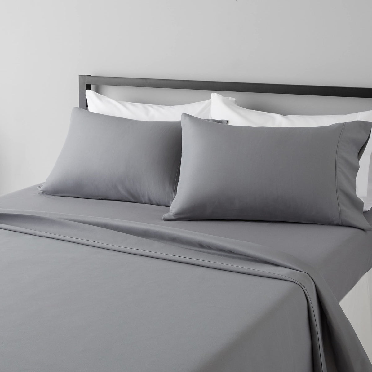 Amazon Basics Lightweight Super Soft Easy Care Wrinkle Free Microfiber 3 Piece Bed Sheet Set with 14-Inch Deep Pockets, Twin, Navy Blue, Solid, Kids, Men & Women Bedding