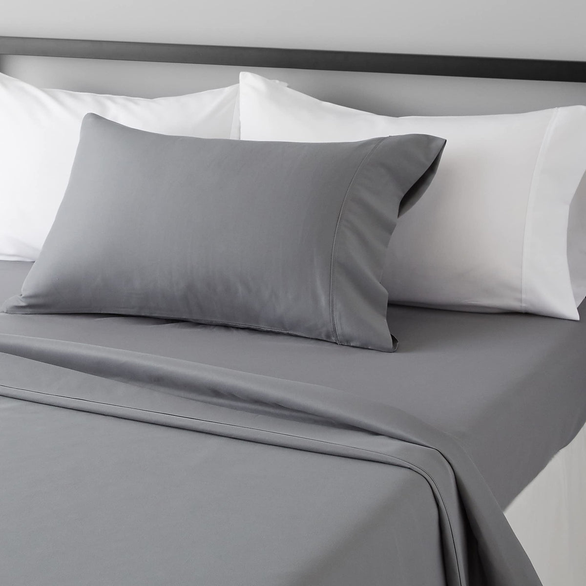 Amazon Basics Lightweight Super Soft Easy Care Wrinkle Free Microfiber 3 Piece Bed Sheet Set with 14-Inch Deep Pockets, Twin, Navy Blue, Solid, Kids, Men & Women Bedding