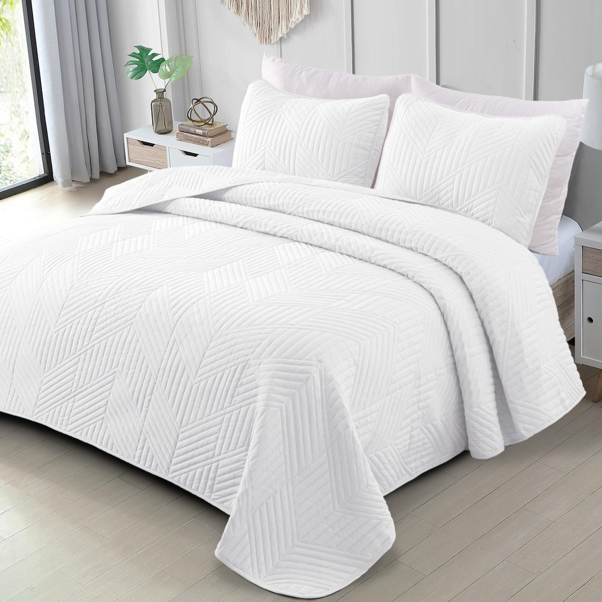 Exclusivo Mezcla Ultrasonic King Quilt Bedding Set, Beige Cream