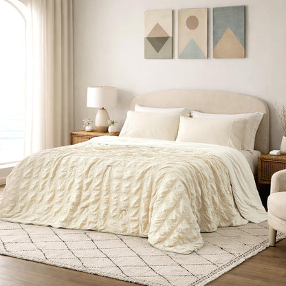Cozy Bliss Cooling Comforter Seersucker Plaid Queen Size, Q-Max 0.45 Lightweight Cooling Blanket, Breathable Silk Smooth Summer Bedding Quilt for Hot Sleepers Night Sweats White