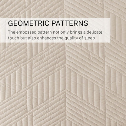 Exclusivo Mezcla Ultrasonic King Quilt Bedding Set, Beige Cream