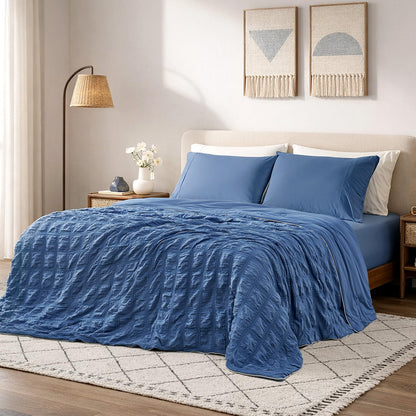 Cozy Bliss Cooling Comforter Seersucker Plaid Queen Size, Q-Max 0.45 Lightweight Cooling Blanket, Breathable Silk Smooth Summer Bedding Quilt for Hot Sleepers Night Sweats White