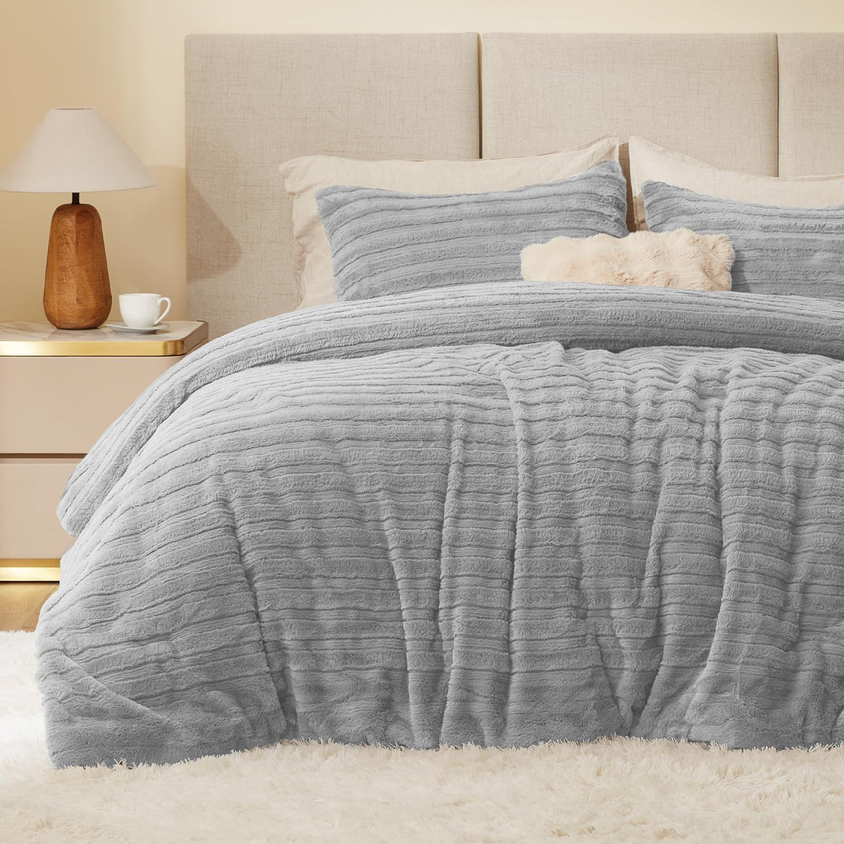 BEDELITE Fleece Queen Comforter Set, Fluffy Bed Set, Cream White
