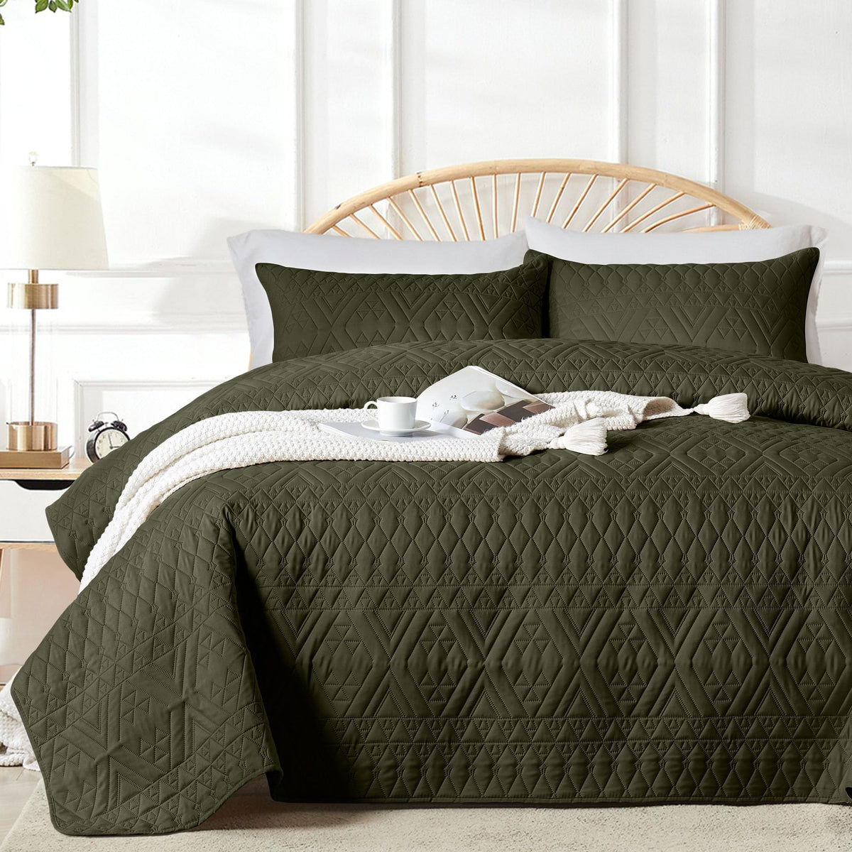 akkialla Full/Queen Size Quilt Bedding Set,Beige Lightweight Microfiber Soft Bedspread,Modern Style Geoetric Pattern Coverlet Set for All Seasons,3 Piece(1 Quilt,2 Pillow Shams)