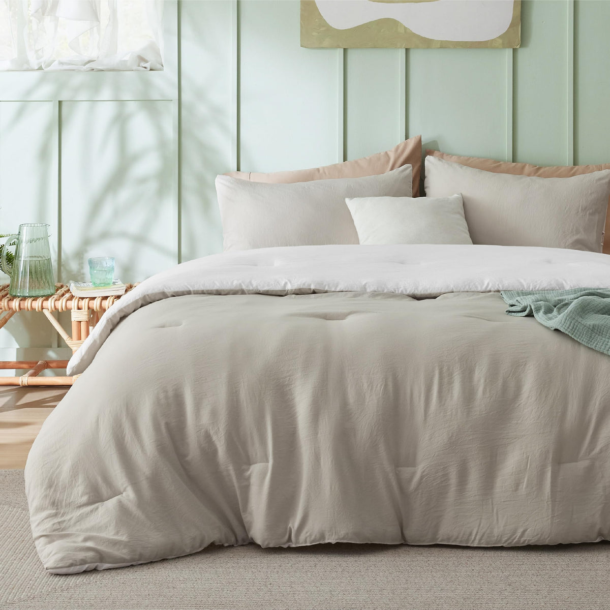 Bedsure Queen Comforter Set Prewashed Soft Bedding Set 3Pcs Beige 90"x90"