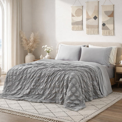 Cozy Bliss Cooling Comforter Seersucker Plaid Queen Size, Q-Max 0.45 Lightweight Cooling Blanket, Breathable Silk Smooth Summer Bedding Quilt for Hot Sleepers Night Sweats White