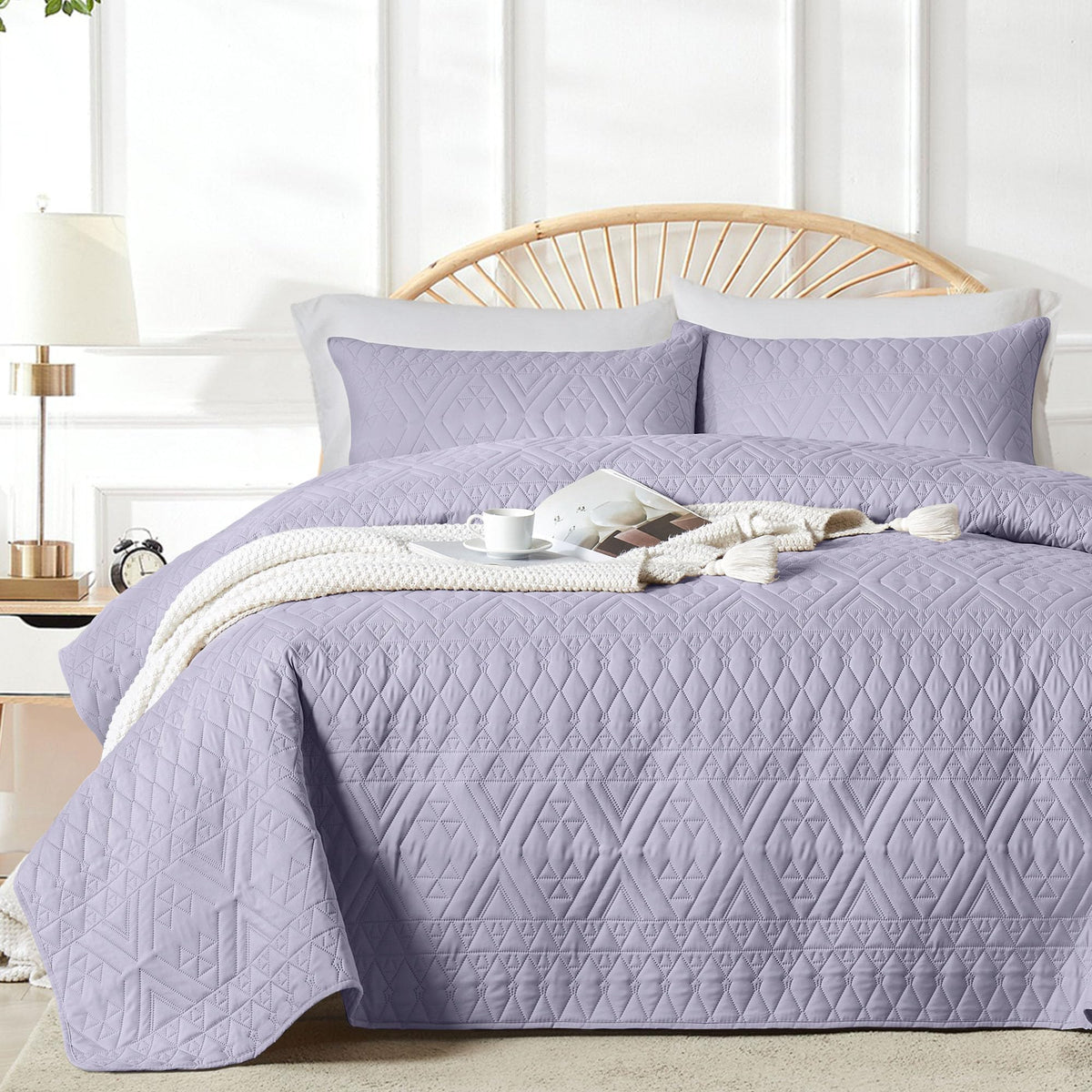 akkialla Full/Queen Size Quilt Bedding Set,Beige Lightweight Microfiber Soft Bedspread,Modern Style Geoetric Pattern Coverlet Set for All Seasons,3 Piece(1 Quilt,2 Pillow Shams)