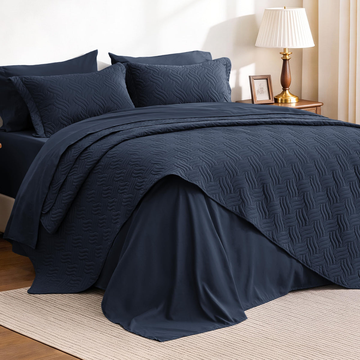 Love's cabin King Size Quilt Set Blue Bedspreads - Soft Bed Summer Lightweight Bedspread Comforter - Modern Style Coin Pattern Coverlet for All Season - 3 Pieces (1 Quilt, 2 Pillow Shams)
