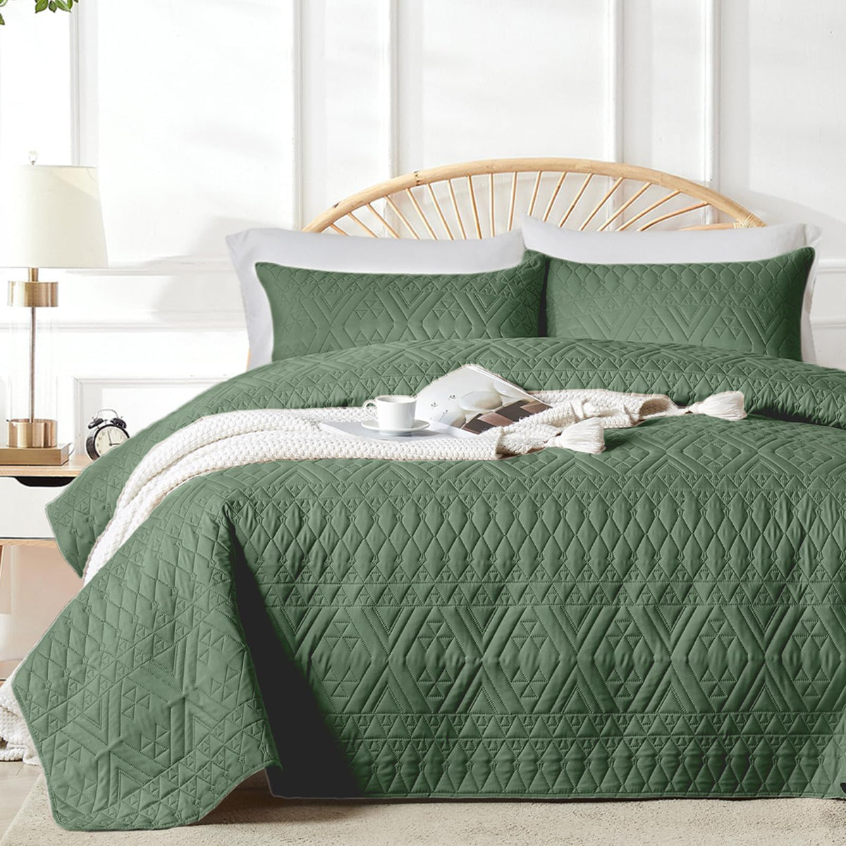 akkialla Full/Queen Size Quilt Bedding Set,Beige Lightweight Microfiber Soft Bedspread,Modern Style Geoetric Pattern Coverlet Set for All Seasons,3 Piece(1 Quilt,2 Pillow Shams)
