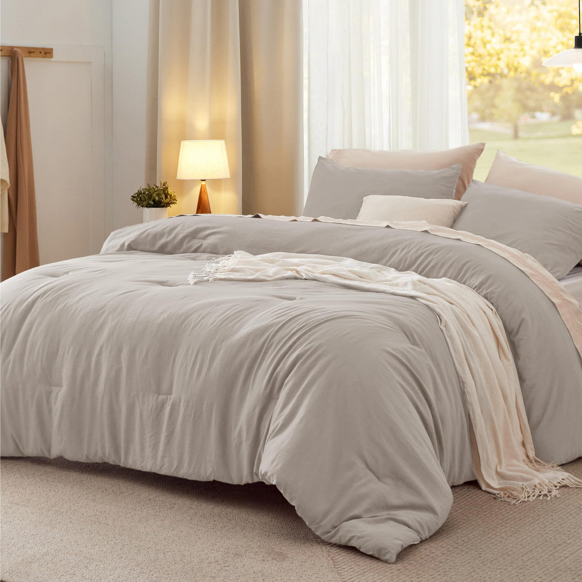 Bedsure King Comforter Set Prewashed Soft Bedding Set 3Pcs White 104"x90"