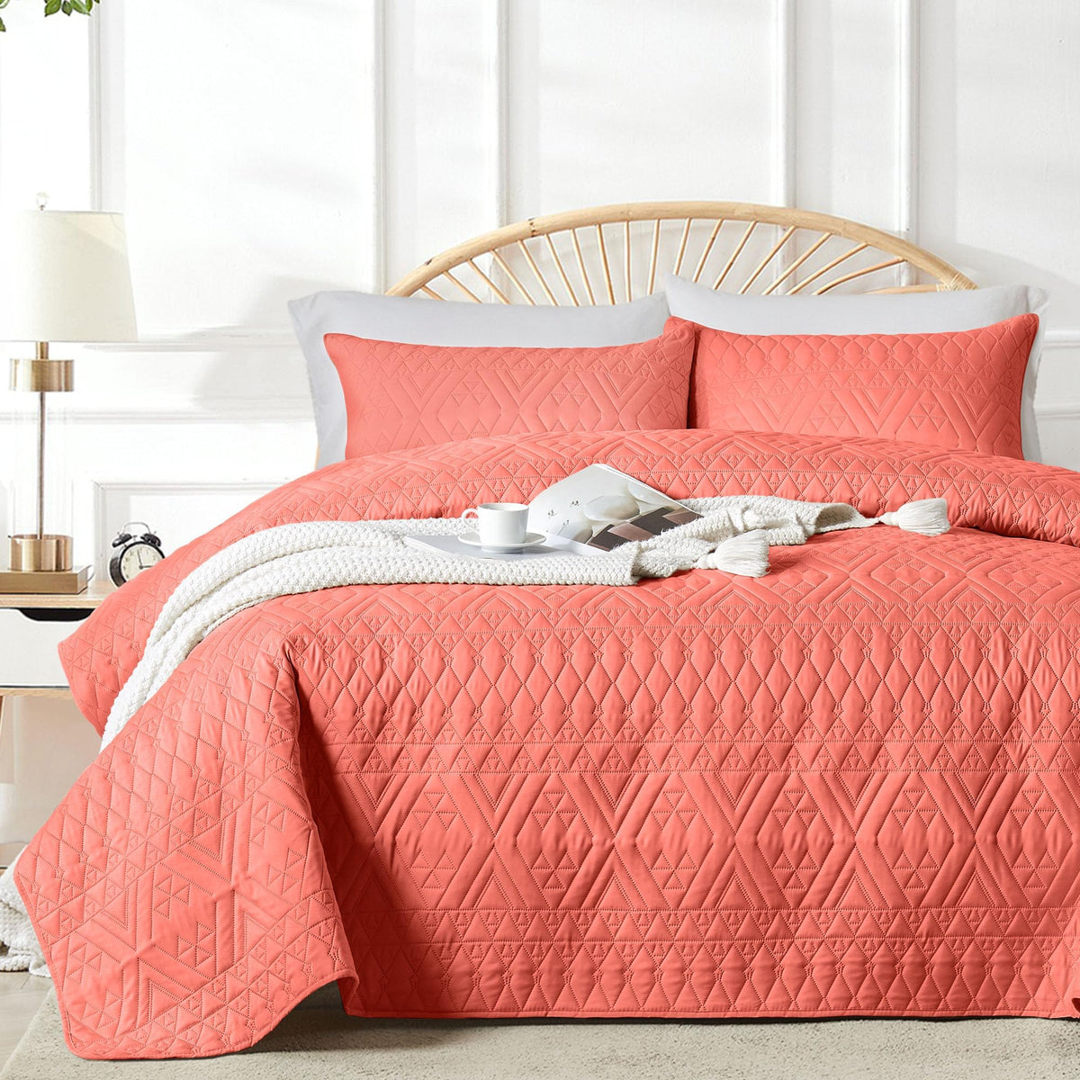 akkialla Full/Queen Size Quilt Bedding Set,Beige Lightweight Microfiber Soft Bedspread,Modern Style Geoetric Pattern Coverlet Set for All Seasons,3 Piece(1 Quilt,2 Pillow Shams)