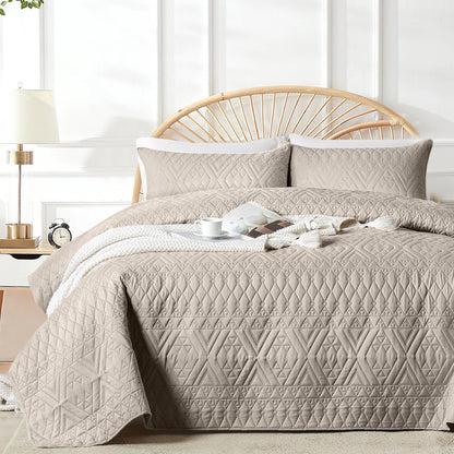 akkialla Full/Queen Size Quilt Bedding Set,Beige Lightweight Microfiber Soft Bedspread,Modern Style Geoetric Pattern Coverlet Set for All Seasons,3 Piece(1 Quilt,2 Pillow Shams)