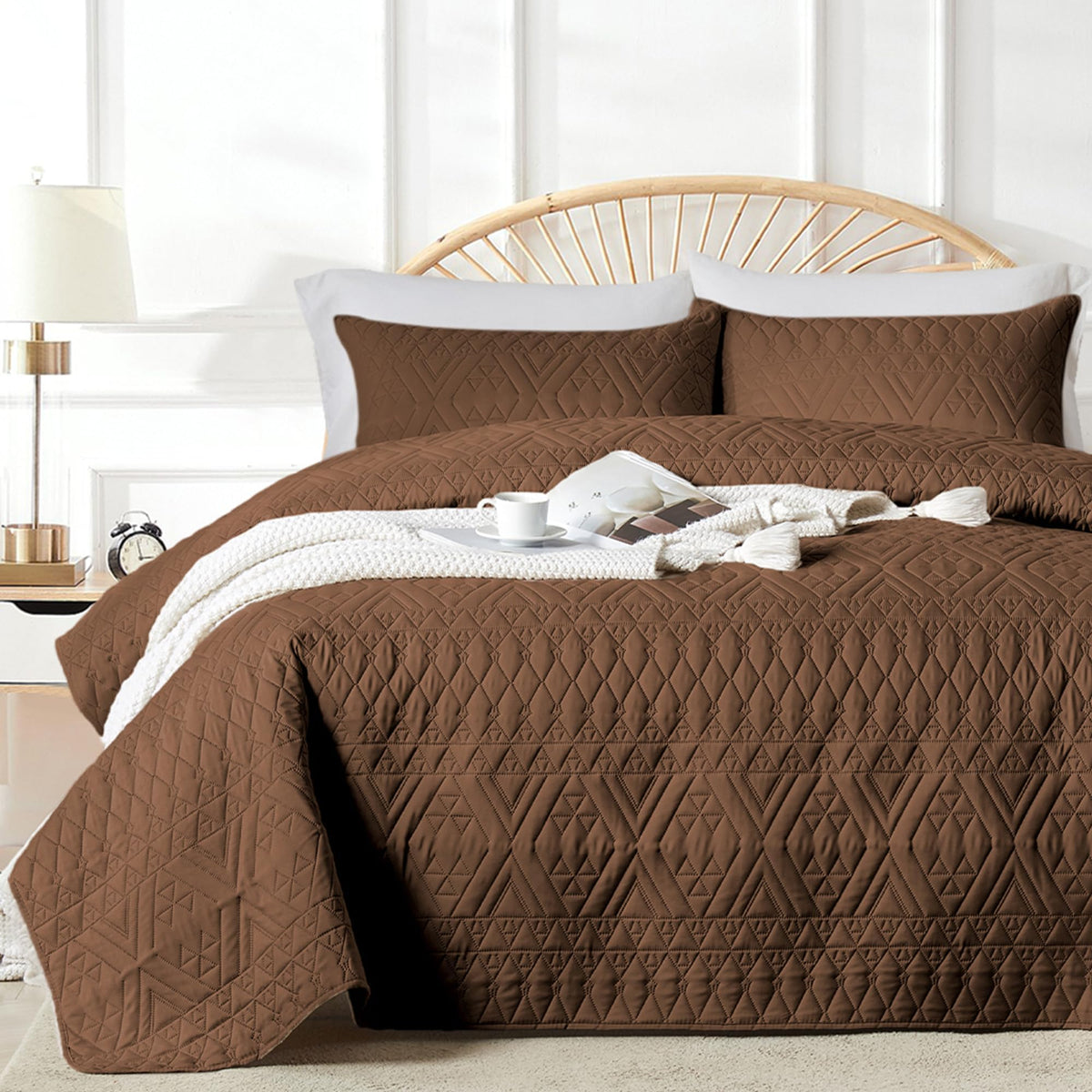 akkialla Full/Queen Size Quilt Bedding Set,Beige Lightweight Microfiber Soft Bedspread,Modern Style Geoetric Pattern Coverlet Set for All Seasons,3 Piece(1 Quilt,2 Pillow Shams)