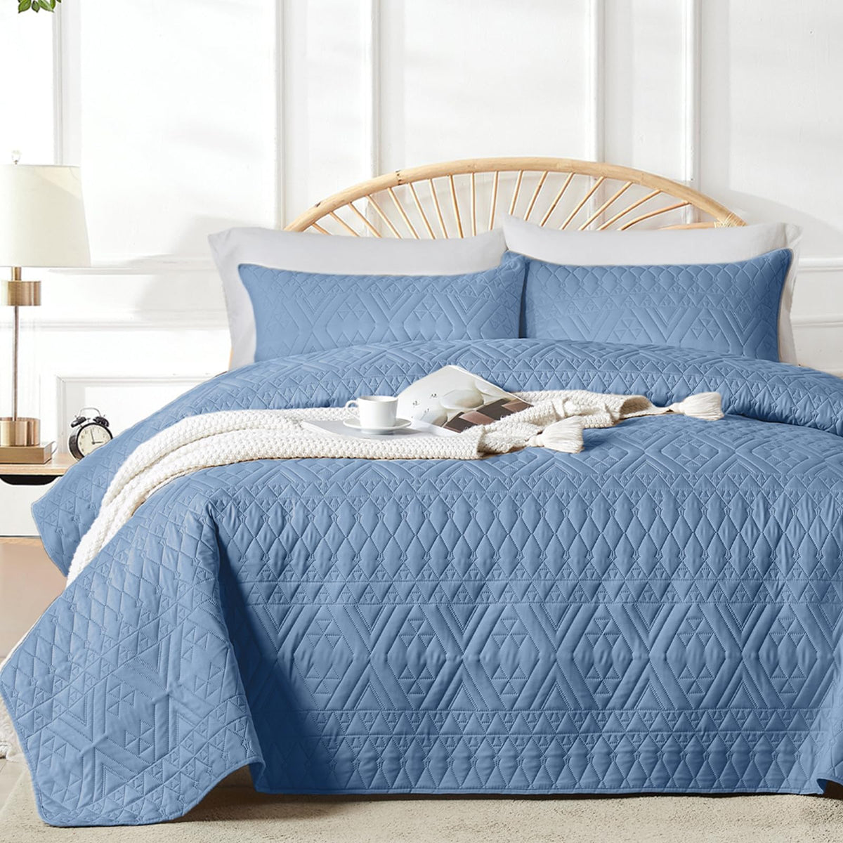 akkialla Full/Queen Size Quilt Bedding Set,Beige Lightweight Microfiber Soft Bedspread,Modern Style Geoetric Pattern Coverlet Set for All Seasons,3 Piece(1 Quilt,2 Pillow Shams)