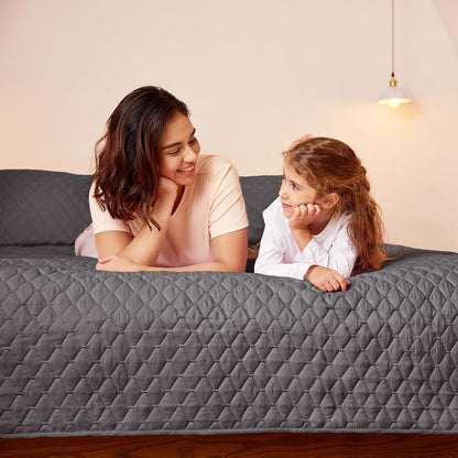 Exclusivo Mezcla Reversible Full Queen Quilt Bedding Set, Grey
