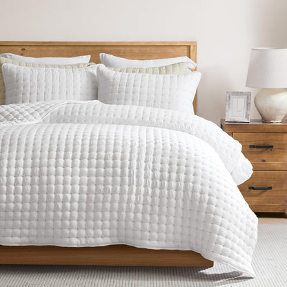 WDCOZY Cloud Soft Quilt Set, Queen Size, White, 3 Pieces 90x90 inches