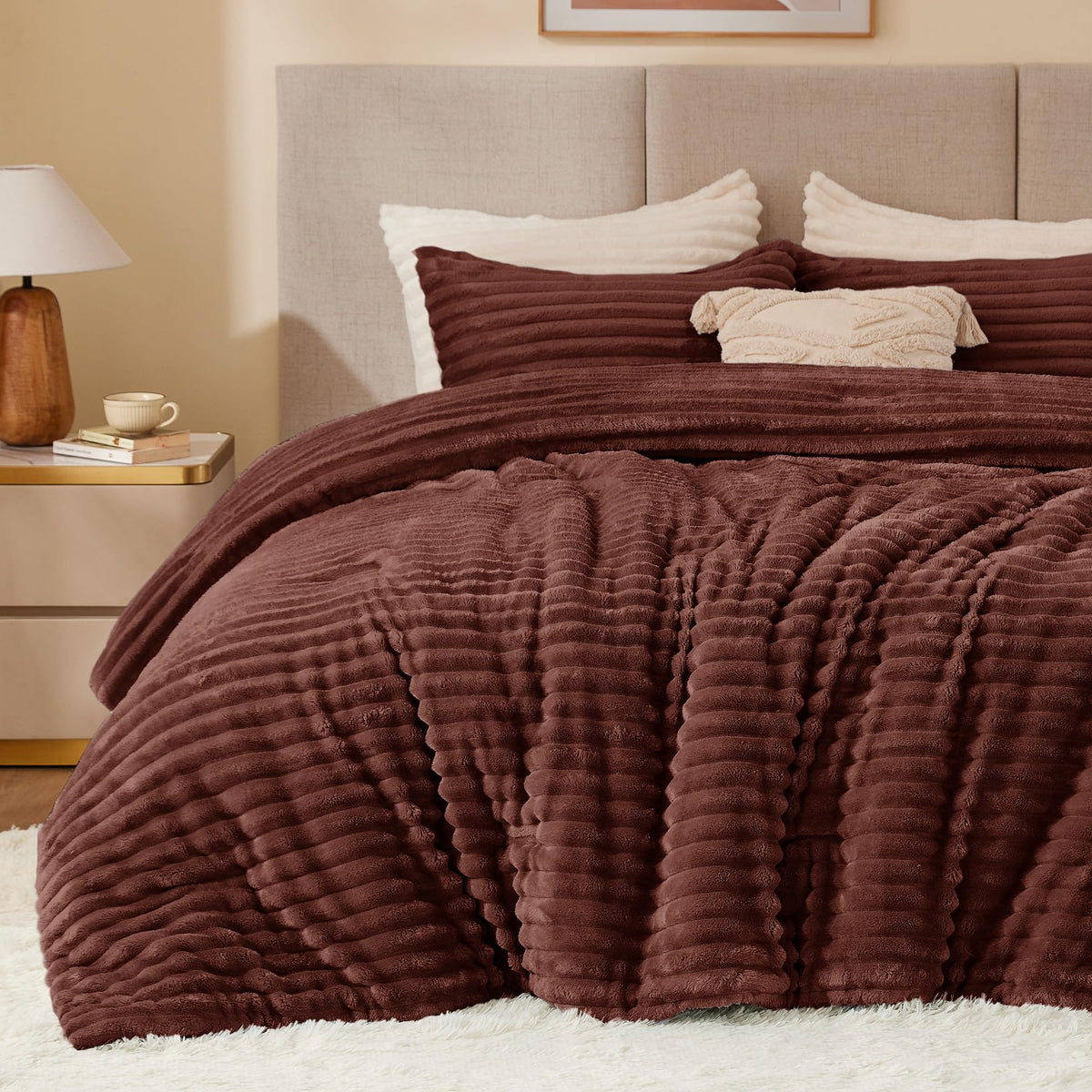 BEDELITE Fleece Queen Comforter Set, Fluffy Bed Set, Cream White