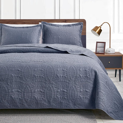Love's cabin King Size Quilt Set Blue Bedspreads - Soft Bed Summer Lightweight Bedspread Comforter - Modern Style Coin Pattern Coverlet for All Season - 3 Pieces (1 Quilt, 2 Pillow Shams)