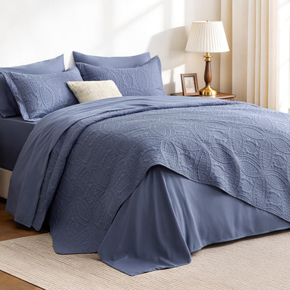 Love's cabin King Size Quilt Set Blue Bedspreads - Soft Bed Summer Lightweight Bedspread Comforter - Modern Style Coin Pattern Coverlet for All Season - 3 Pieces (1 Quilt, 2 Pillow Shams)