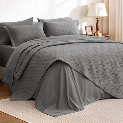 Love's cabin King Size Quilt Set Blue Bedspreads - Soft Bed Summer Lightweight Bedspread Comforter - Modern Style Coin Pattern Coverlet for All Season - 3 Pieces (1 Quilt, 2 Pillow Shams)