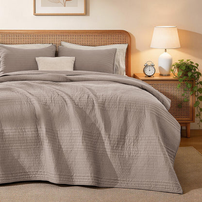 Love's cabin Queen Size Cotton Quilt Set, 100% Cotton Fabric Striped Textured Coverlet with Crinkled Look, Lightweight Quilted Bedspread for All Season, Includes 2 Pillow Shams, White