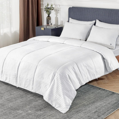 Bedsure Duvet Insert King - Down Alternative Lightweight Comforter