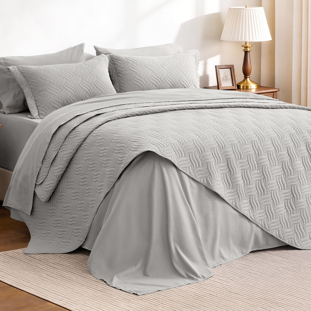 Love's cabin King Size Quilt Set Blue Bedspreads - Soft Bed Summer Lightweight Bedspread Comforter - Modern Style Coin Pattern Coverlet for All Season - 3 Pieces (1 Quilt, 2 Pillow Shams)