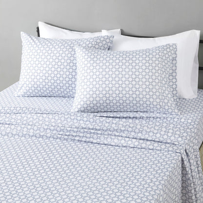 Amazon Basics Lightweight Super Soft Easy Care Wrinkle Free Microfiber 3 Piece Bed Sheet Set with 14-Inch Deep Pockets, Twin, Navy Blue, Solid, Kids, Men & Women Bedding