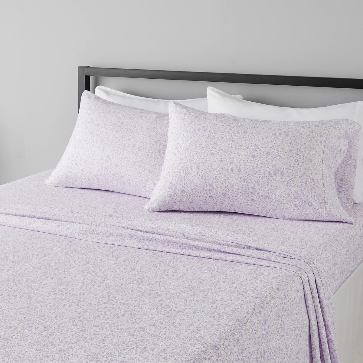 Amazon Basics Lightweight Super Soft Easy Care Wrinkle Free Microfiber 3 Piece Bed Sheet Set with 14-Inch Deep Pockets, Twin, Navy Blue, Solid, Kids, Men & Women Bedding