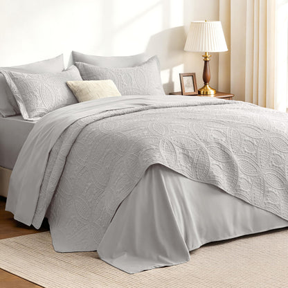 Love's cabin King Size Quilt Set Blue Bedspreads - Soft Bed Summer Lightweight Bedspread Comforter - Modern Style Coin Pattern Coverlet for All Season - 3 Pieces (1 Quilt, 2 Pillow Shams)