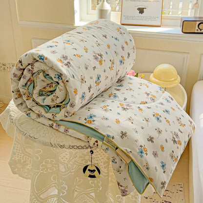 Floral Print Summer Quilt Soft Skin Friendly Breathable Air Conditioning Quilt for Bedroom Living Room or Dorm Lightweight Comfortable Coverlet Bedding 1 Count