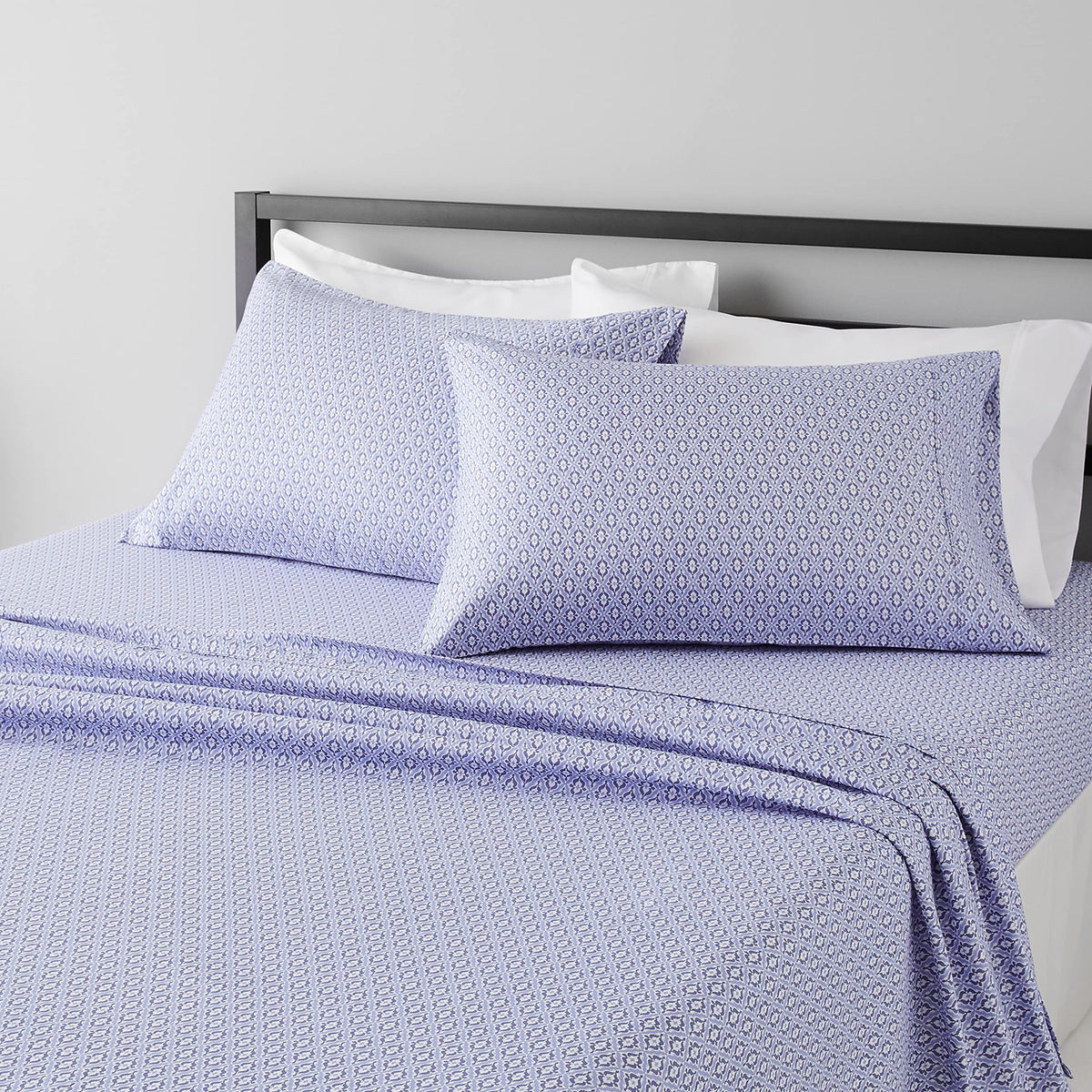 Amazon Basics Lightweight Super Soft Easy Care Wrinkle Free Microfiber 3 Piece Bed Sheet Set with 14-Inch Deep Pockets, Twin, Navy Blue, Solid, Kids, Men & Women Bedding