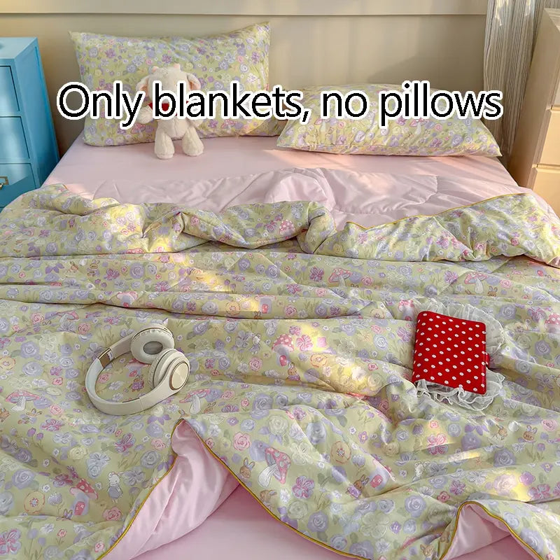 1pcs of small floral print summer quilt, super soft and skin-friendly air-conditioned quilt, Printed Quilts, suitable for use in all seasons, bedrooms, and living rooms #GLOBAL PICKS