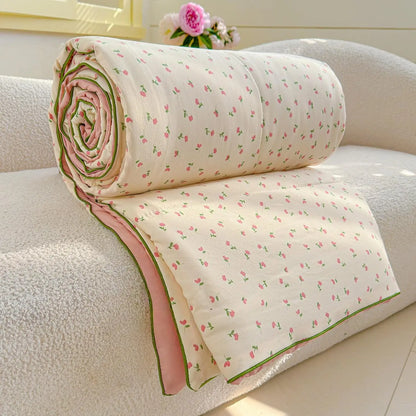 1pcs of small floral print summer quilt, super soft and skin-friendly air-conditioned quilt, Printed Quilts, suitable for use in all seasons, bedrooms, and living rooms #GLOBAL PICKS